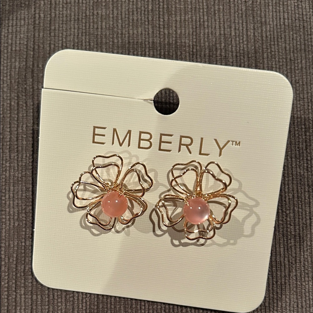 EMBERLY Golden Wire Floral Pink Faux Pearl Stud Earrings NWT